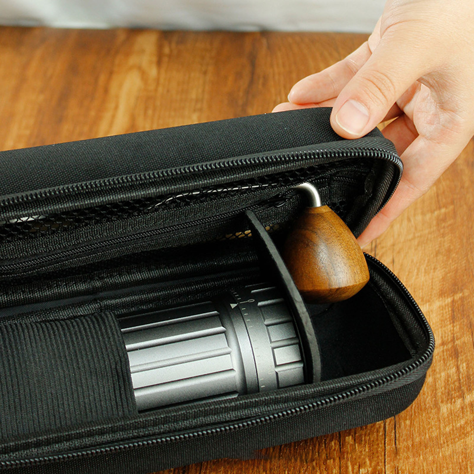 Manual Coffee Grinder Bag Carr - Coffee Equipment Bag avaliação e preço